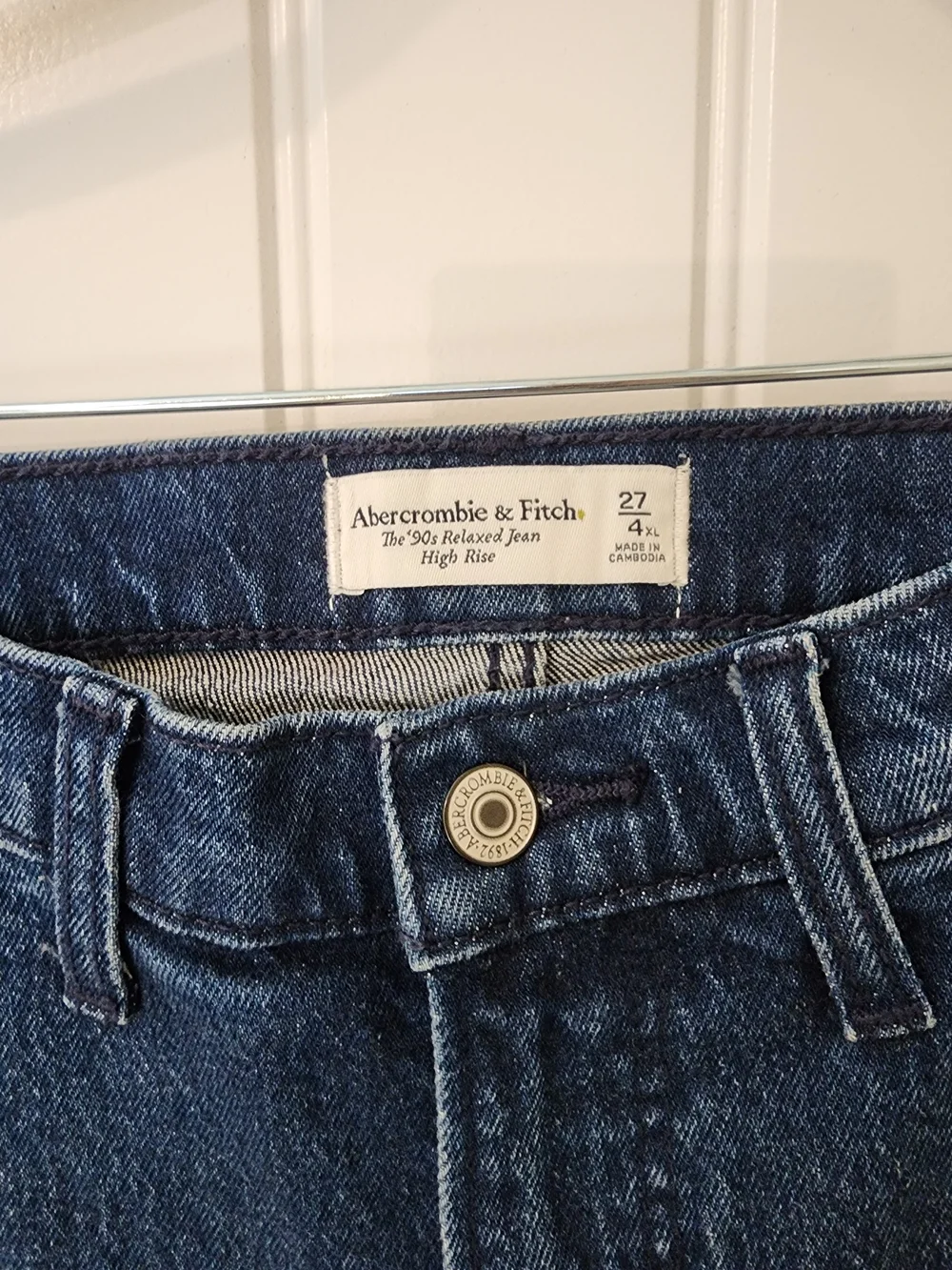 Abercrombie 90s Relaxed High Rise 27 Trouser Jeans NWOT - Picture 4 of 11